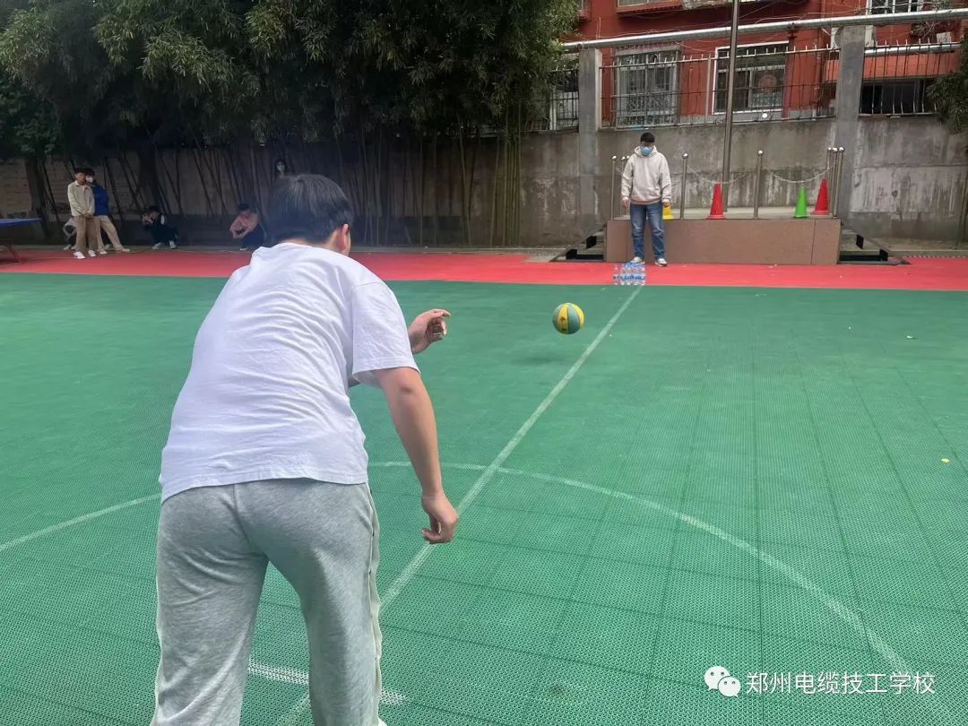 多彩校园 趣味运动会